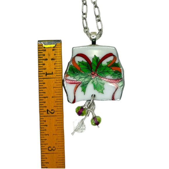 Broken China Christmas Holly Pendant w/ Crystals Wicks n Sticks Plate Collection - Picture 7 of 15